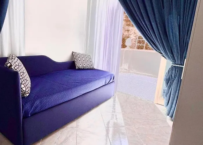 Apartment Paradise *