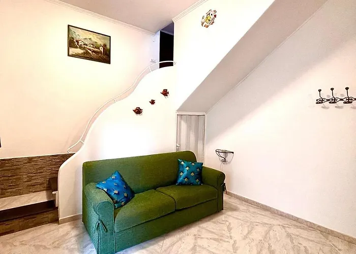 Apartment Paradise *