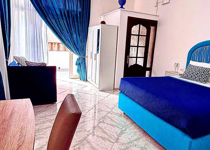Paradise Apartment *